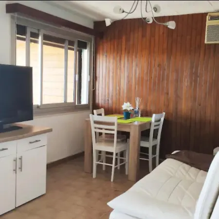 Accommodation In Front Of The Sea In Giens ! Apartment *